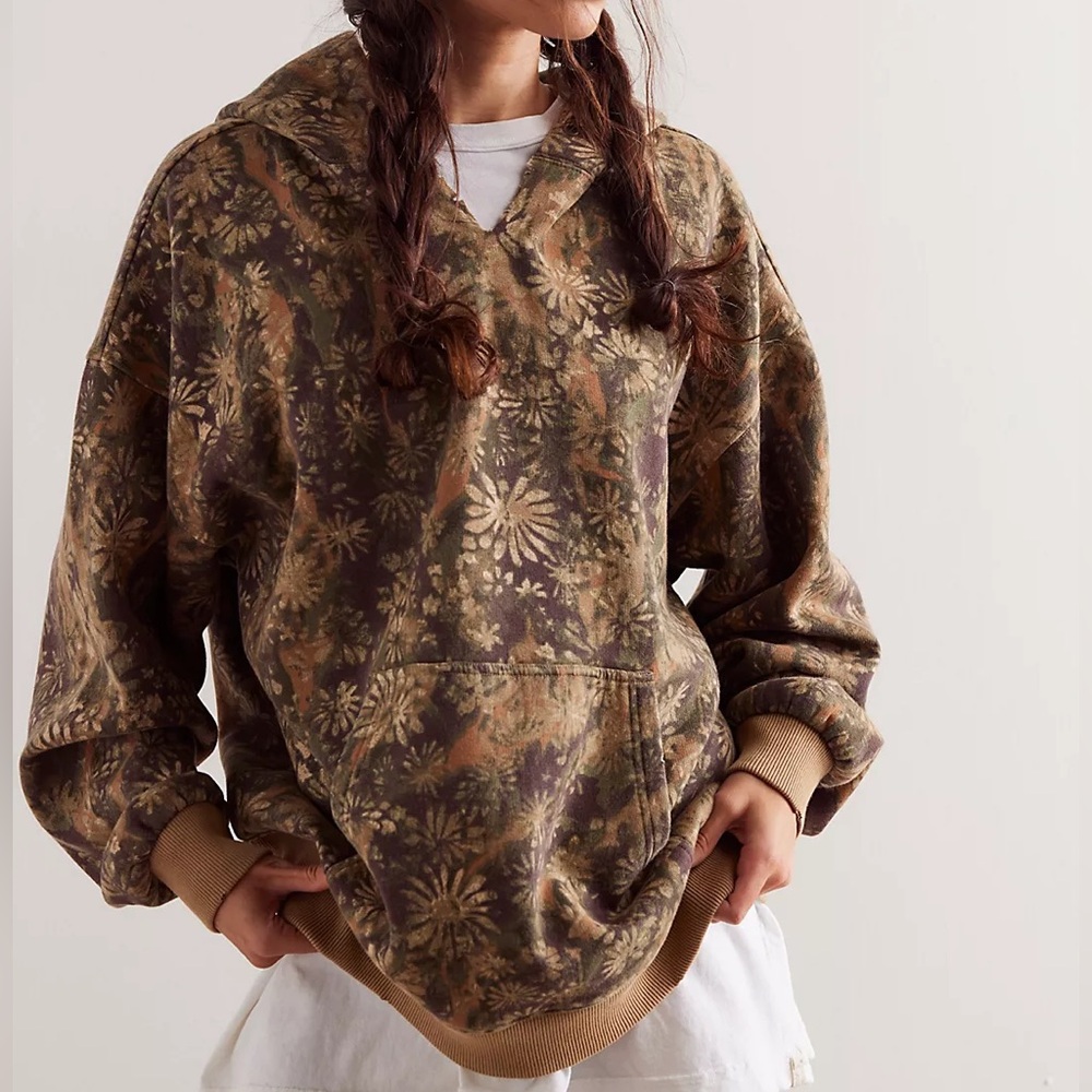 We The Free It’s A Vibe Printed Hoodie